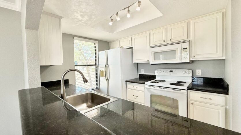 43376 Cook St Unit 34 - Palm Desert - California - 1 bed, 1 bath rental property