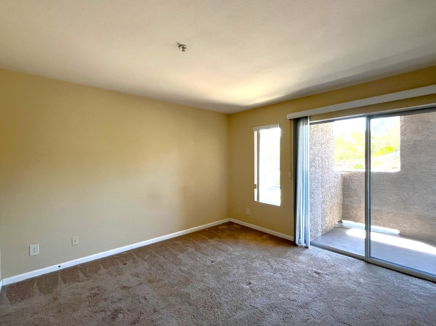 1020 La Terraza Cir 306 - Corona - California - 1 bed, 1 bath rental property