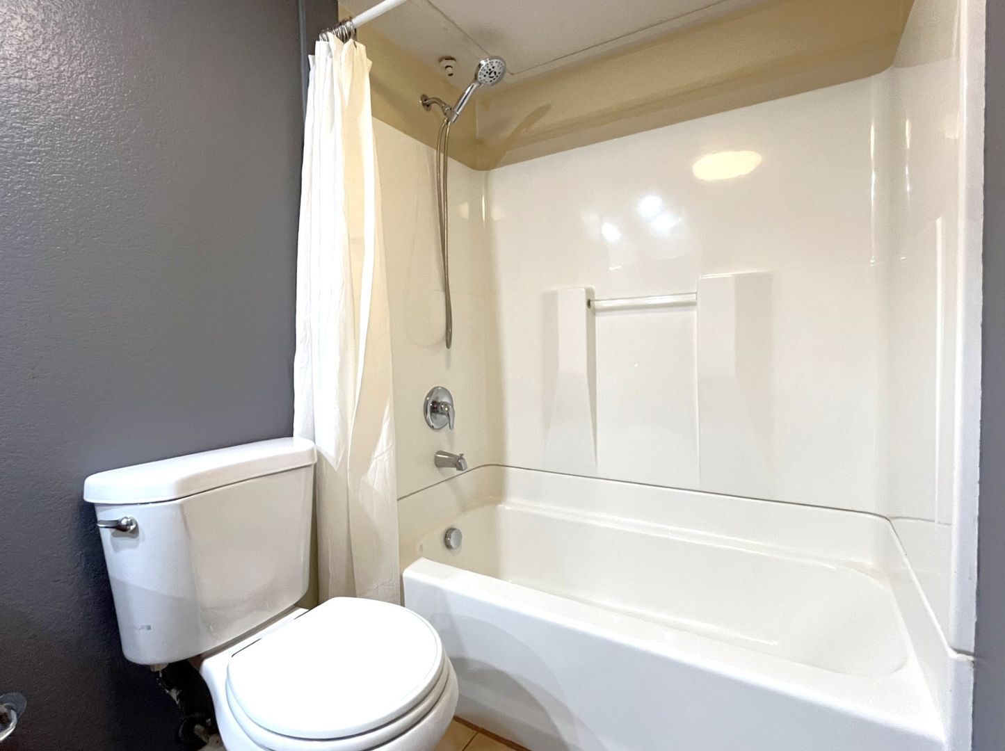 1020 La Terraza Cir 306 - Corona - California - 1 bed, 1 bath rental property