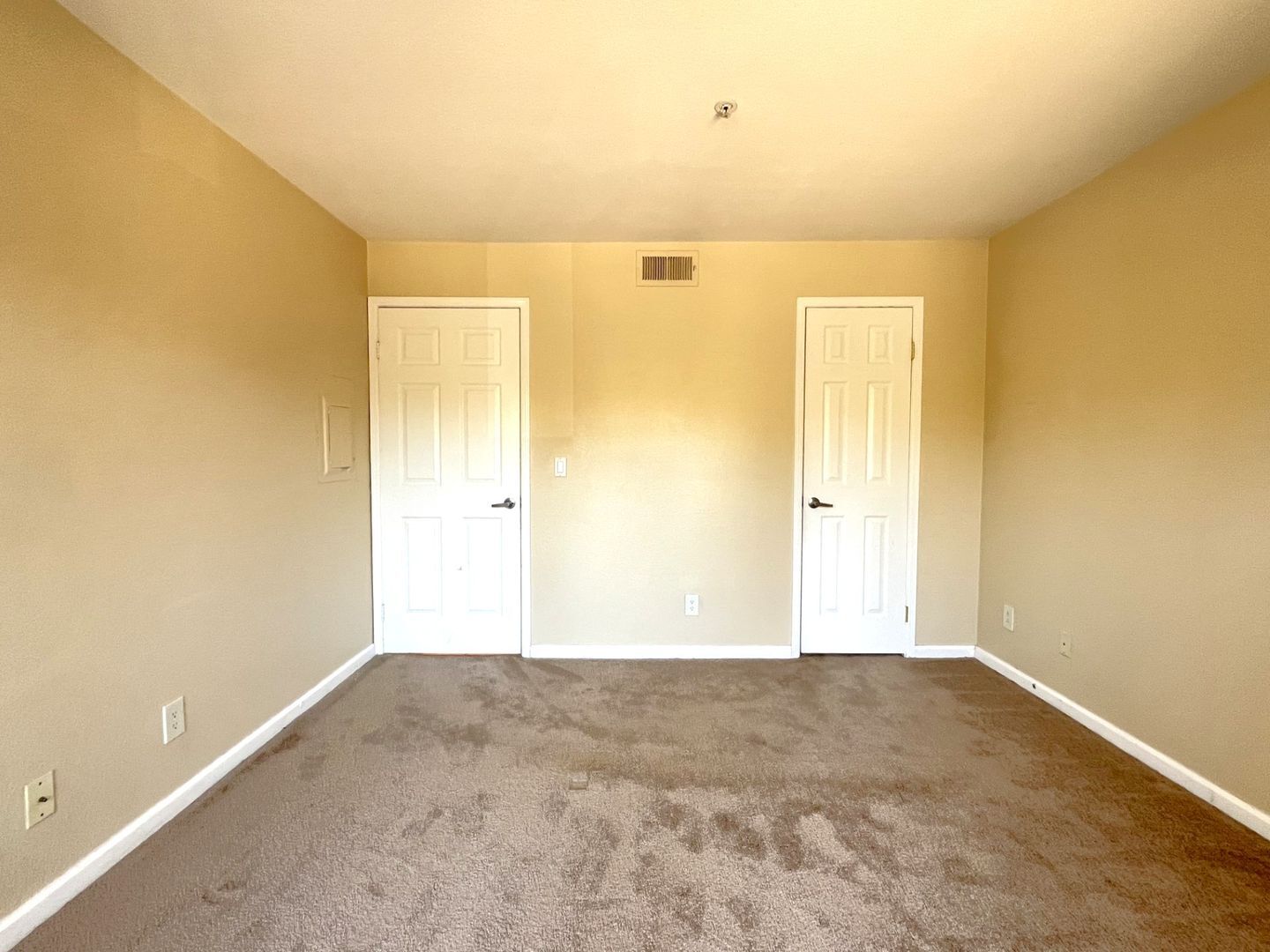 1020 La Terraza Cir 306 - Corona - California - 1 bed, 1 bath rental property