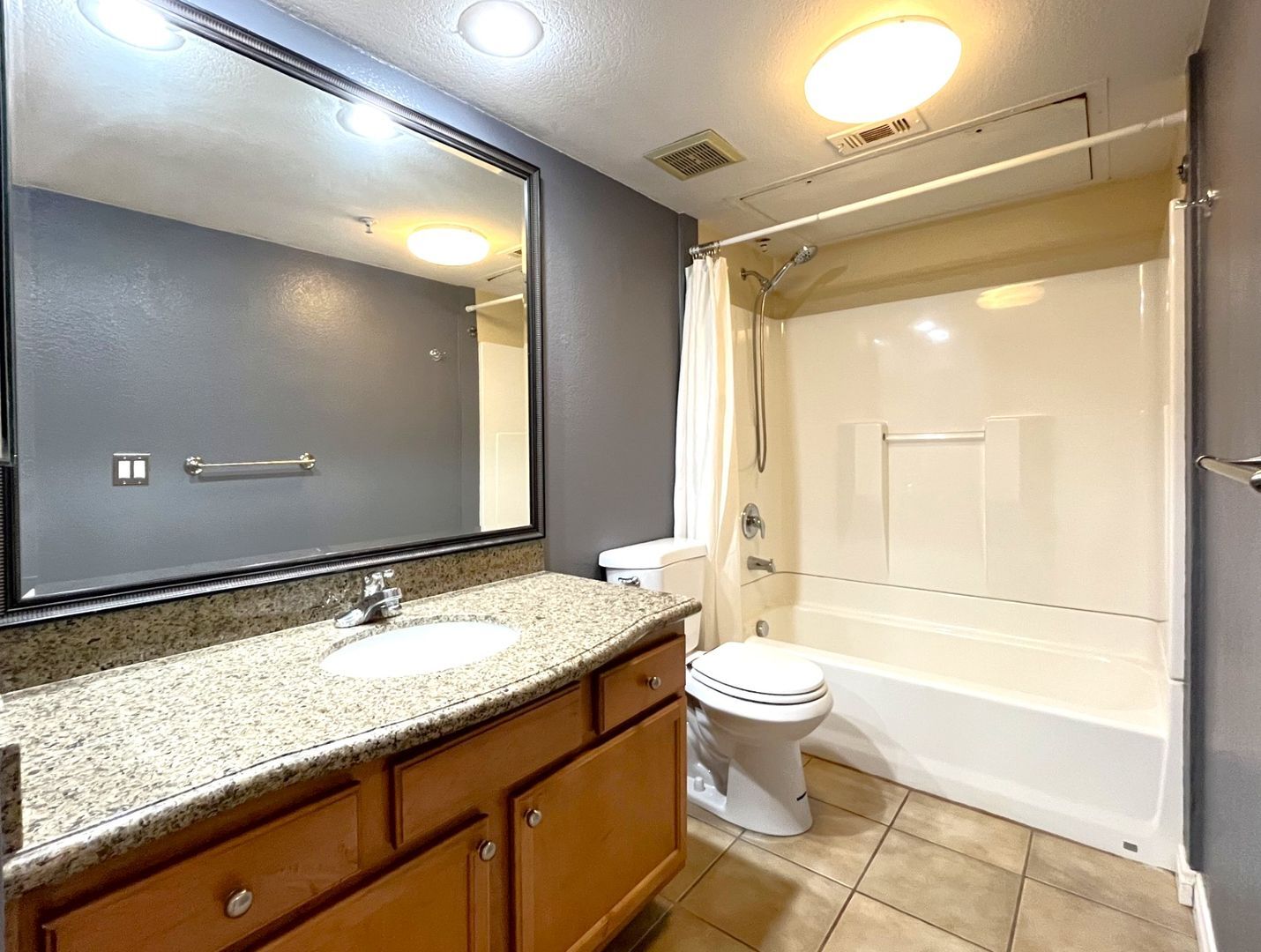 1020 La Terraza Cir 306 - Corona - California - 1 bed, 1 bath rental property