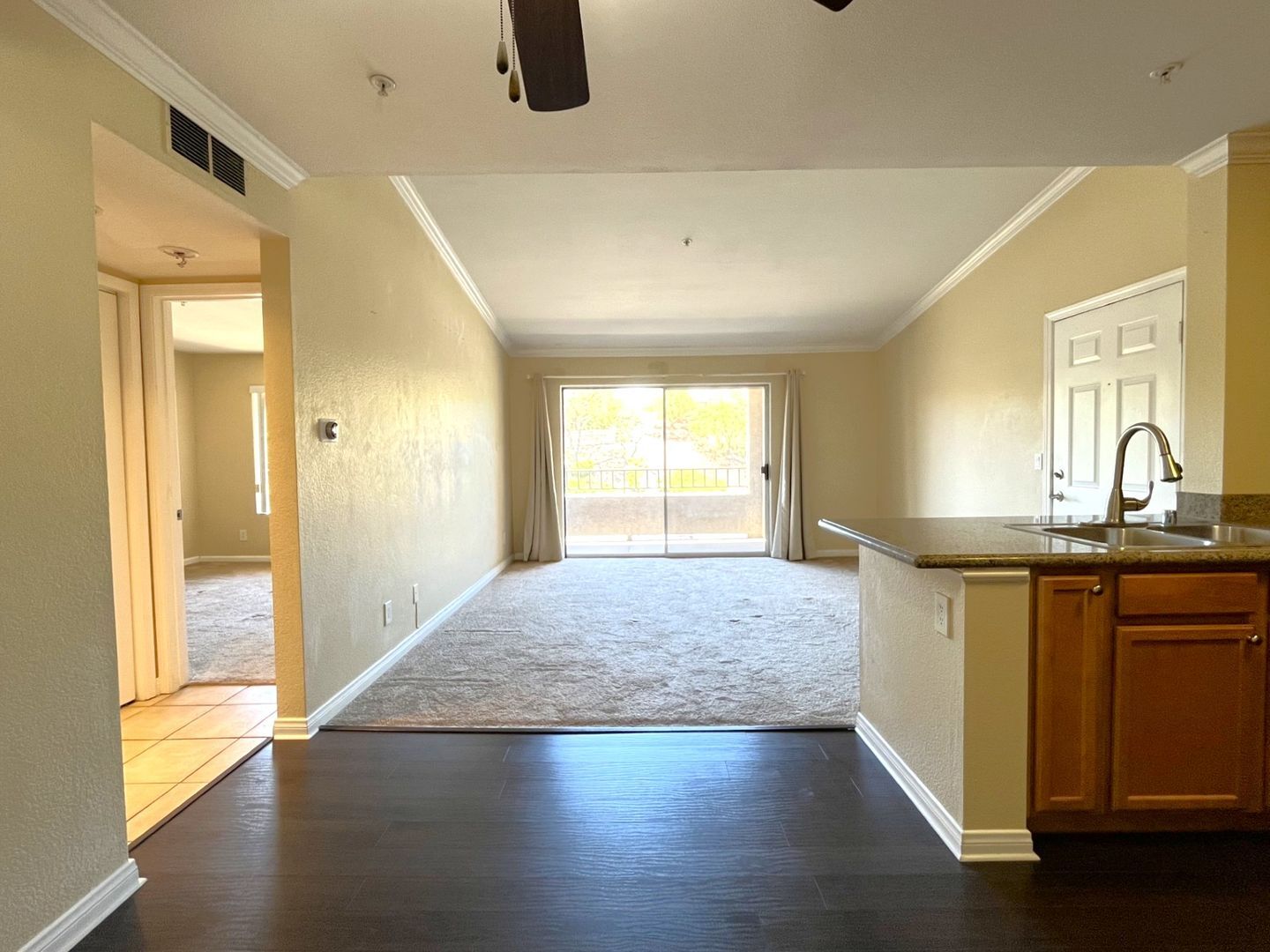 1020 La Terraza Cir 306 - Corona - California - 1 bed, 1 bath rental property