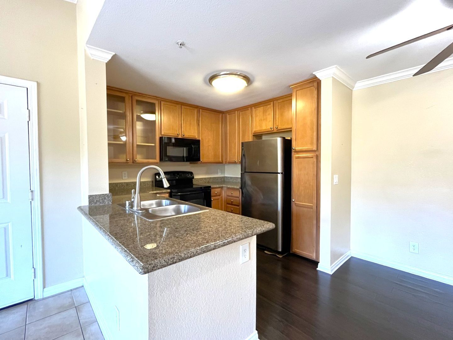 1020 La Terraza Cir 306 - Corona - California - 1 bed, 1 bath rental property
