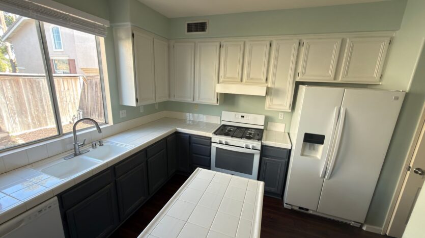 205 Venetia Way - Oceanside - California - 4 bed, 2.5 bath rental property