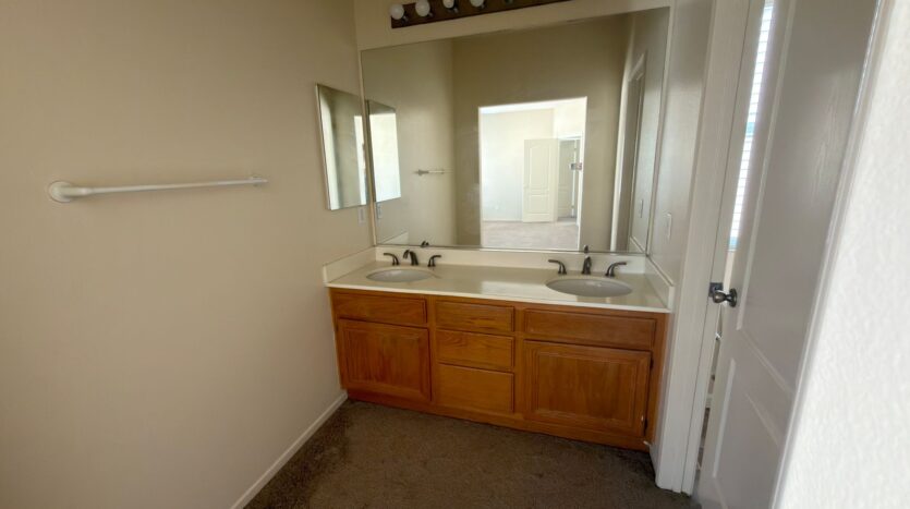 205 Venetia Way - Oceanside - California - 4 bed, 2.5 bath rental property