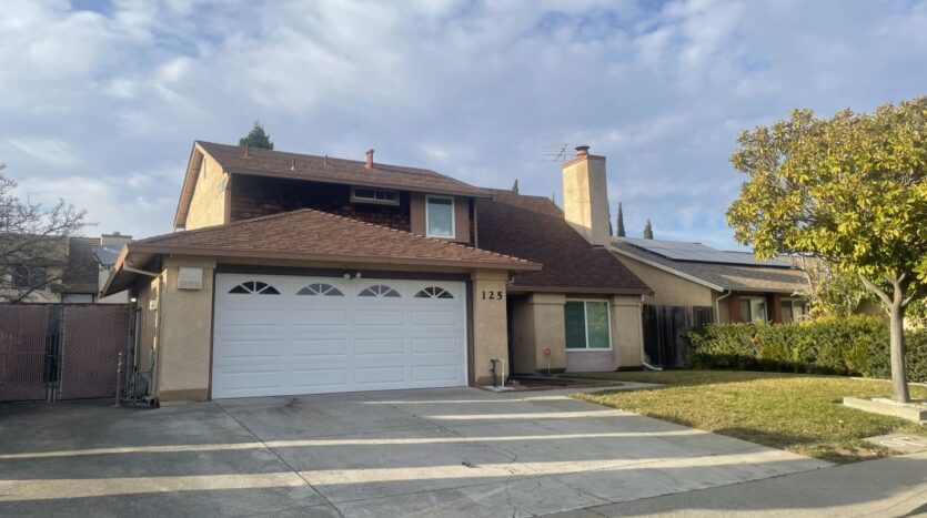 125 Serpentine Drive - Vallejo - California - 4 bed, 2.5 bath rental property