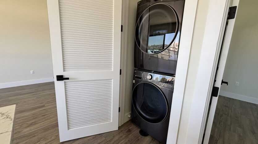 2168 Balboa Ave - B - San Diego - California - 2 bed, 2 bath rental property