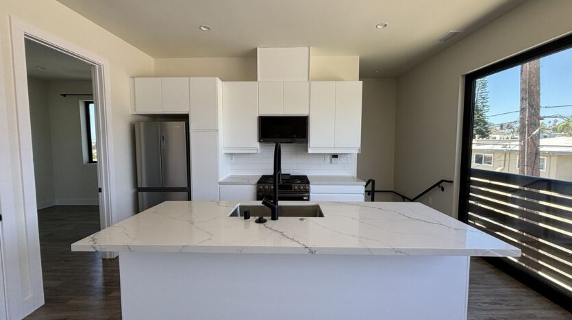 2168 Balboa Ave - B - San Diego - California - 2 bed, 2 bath rental property