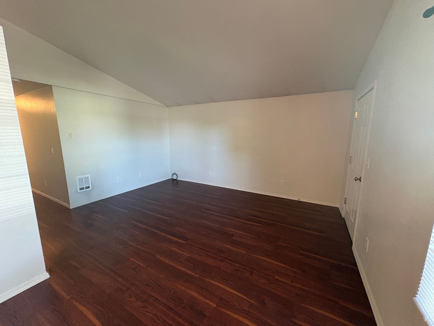2708 - 2710 NW 8th Street - Redmond - Oregon - 3 bed, 2 bath rental property