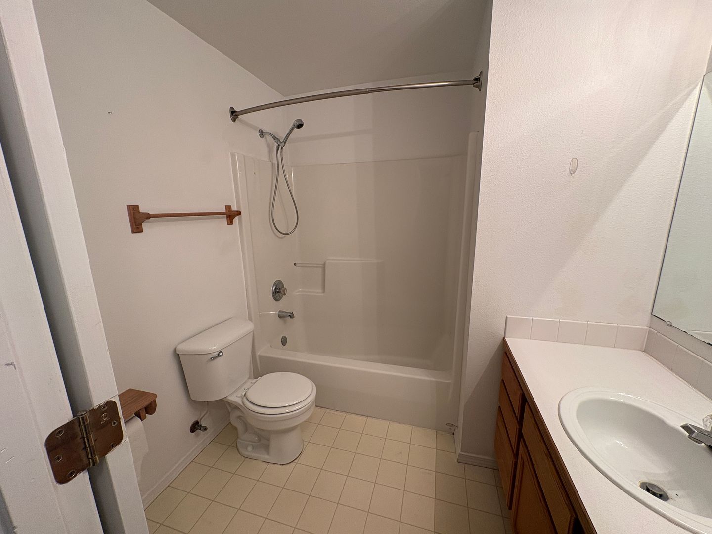 2708 - 2710 NW 8th Street - Redmond - Oregon - 3 bed, 2 bath rental property