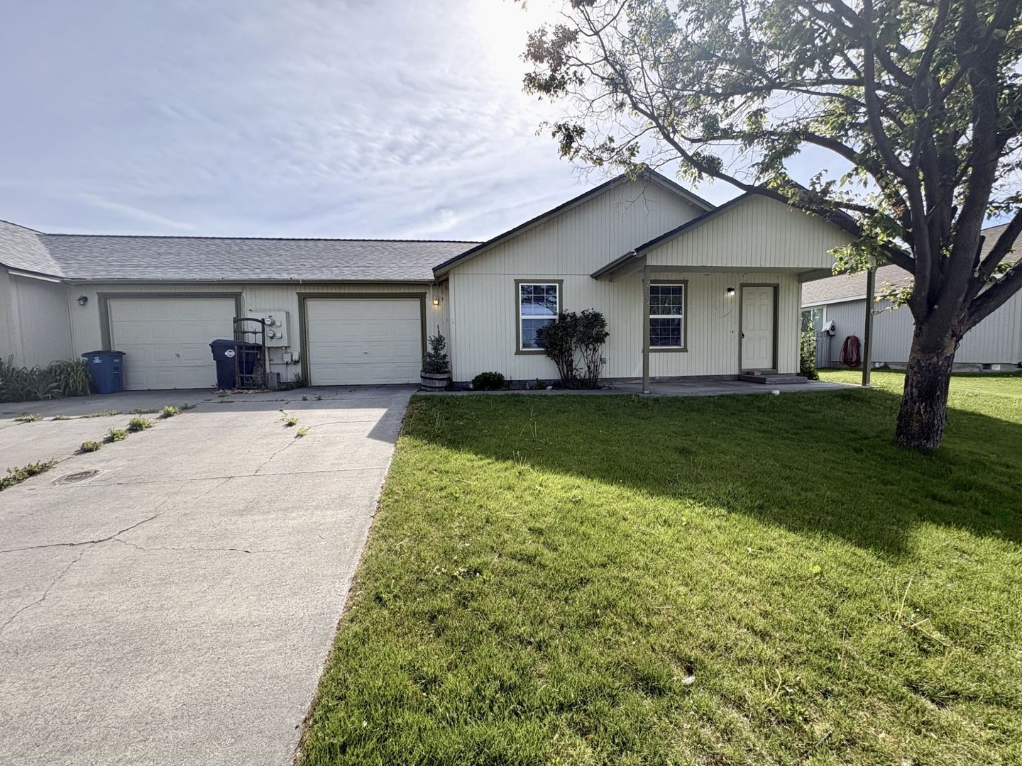 2708 - 2710 NW 8th Street - Redmond - Oregon - 3 bed, 2 bath rental property
