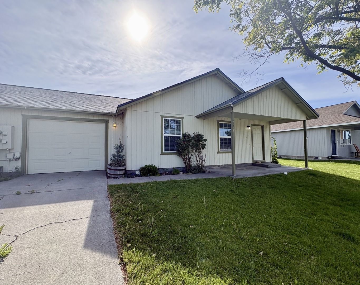 2708 - 2710 NW 8th Street - Redmond - Oregon - 3 bed, 2 bath rental property