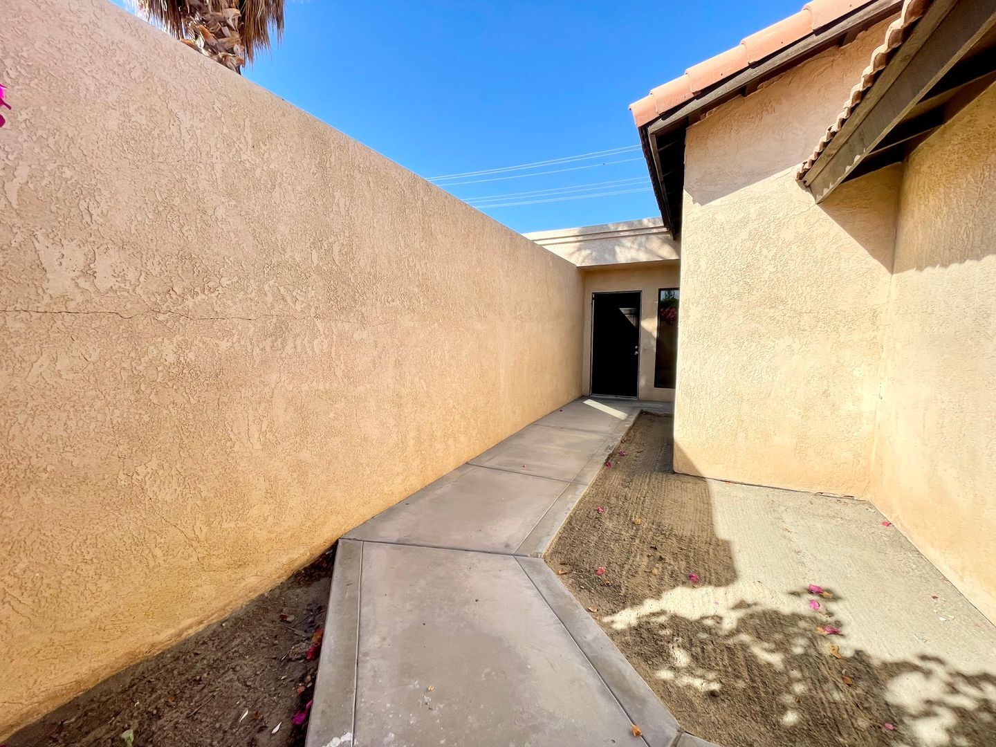 33387 Shifting Sands Trail - Cathedral City - California - 2 bed, 2 bath rental property