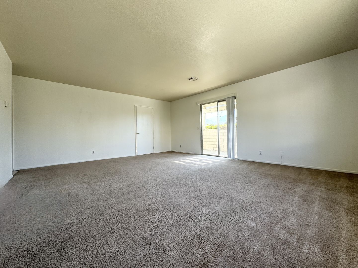 34750 Marcia Rd - 02 - Cathedral City - California - 3 bed, 2 bath rental property