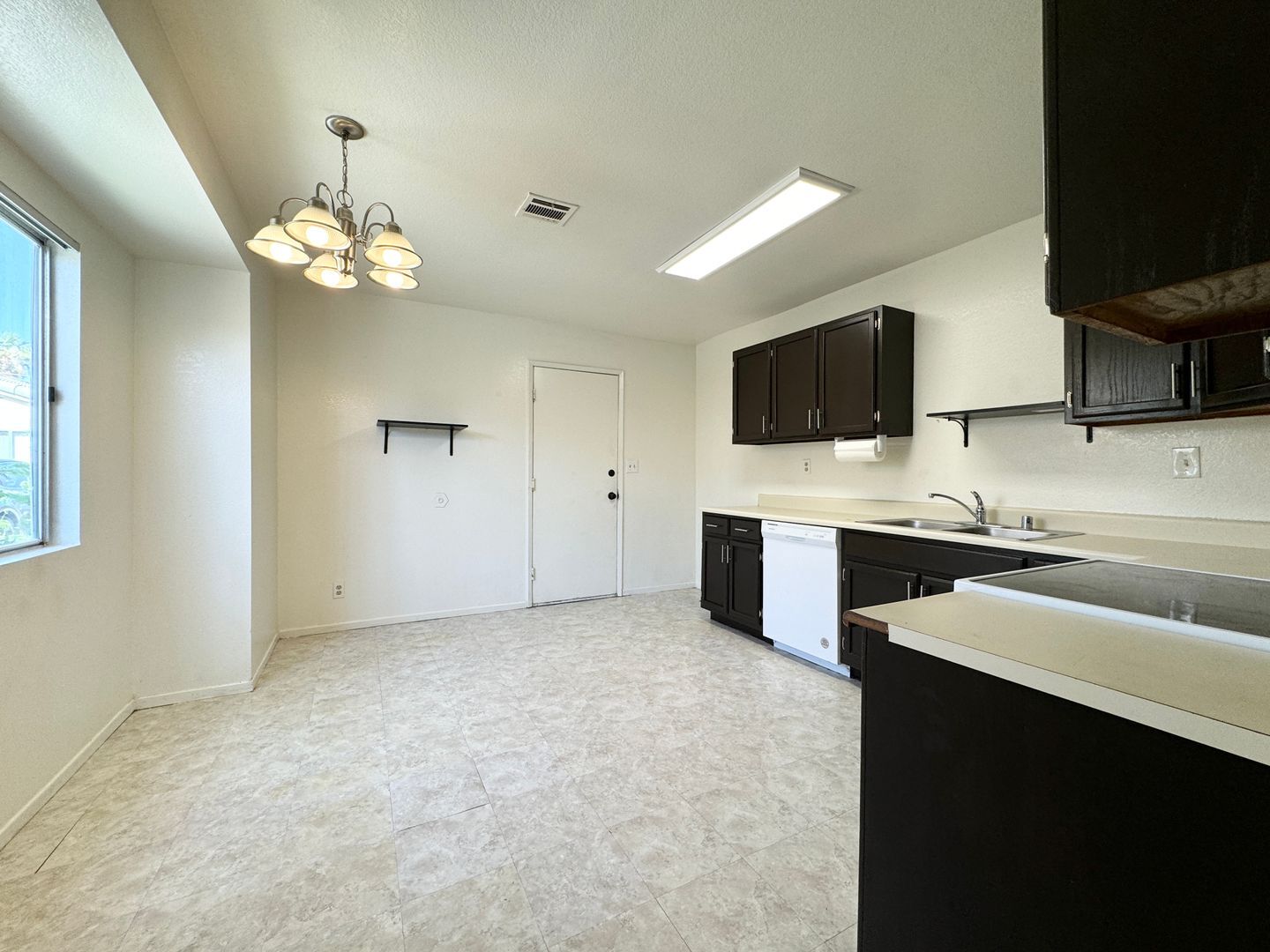 34750 Marcia Rd - 02 - Cathedral City - California - 3 bed, 2 bath rental property