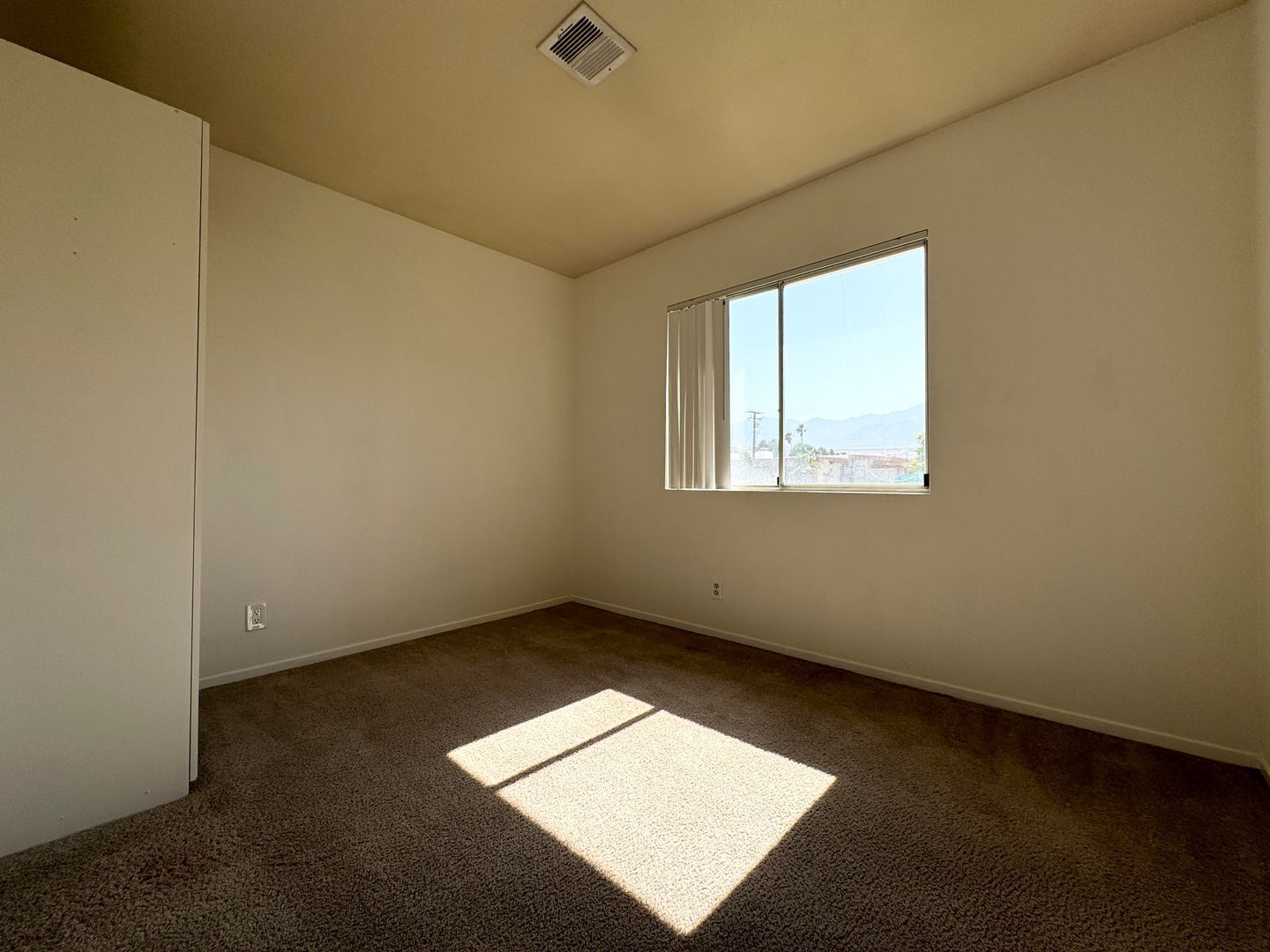 34750 Marcia Rd - 02 - Cathedral City - California - 3 bed, 2 bath rental property