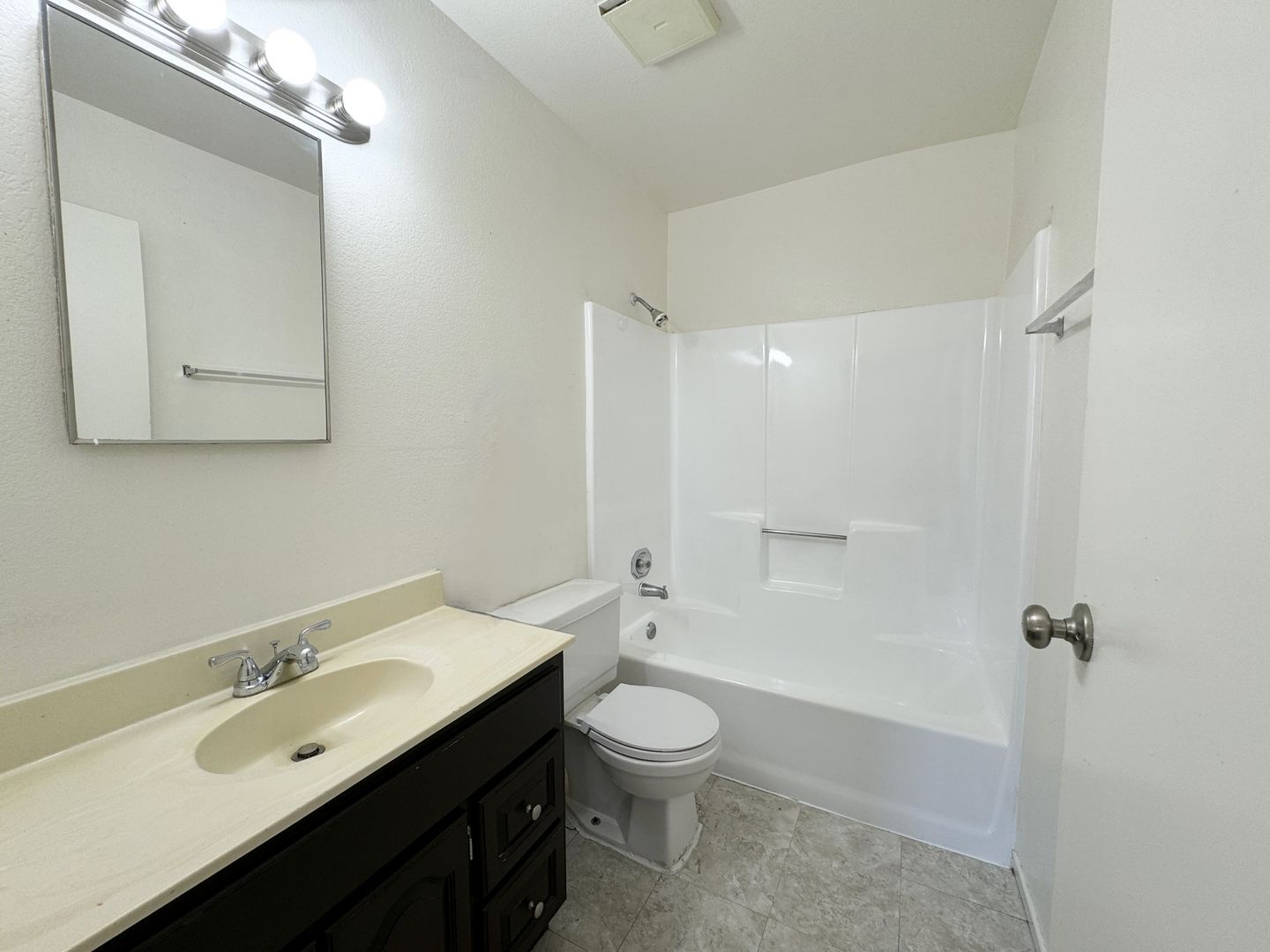 34750 Marcia Rd - 02 - Cathedral City - California - 3 bed, 2 bath rental property