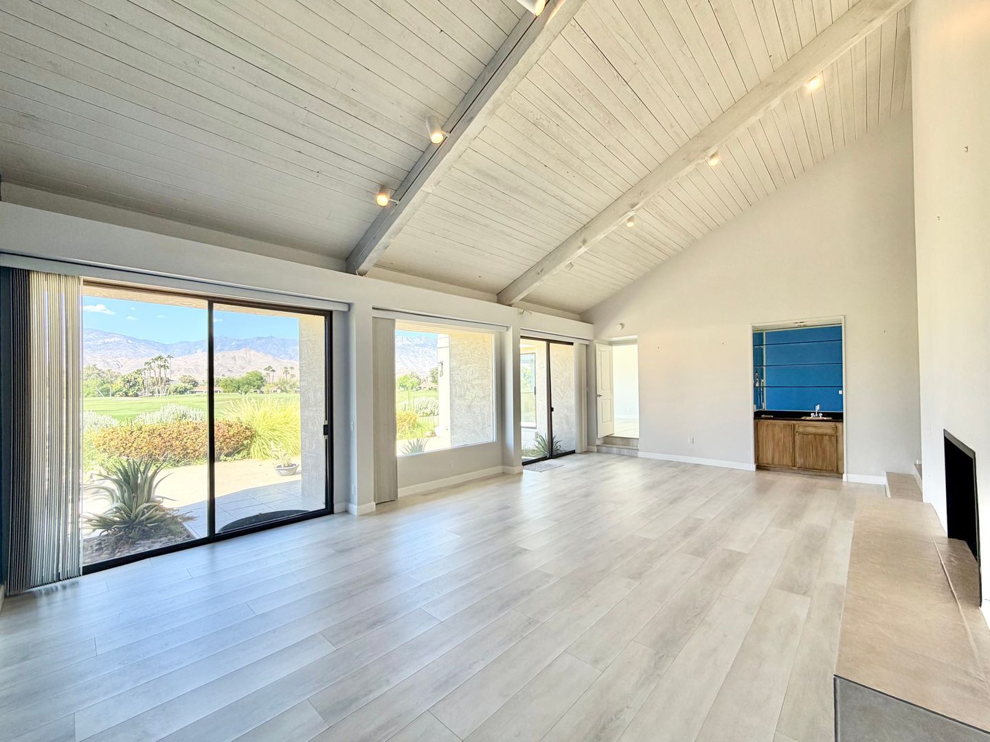 34983 Mission Hills Dr - Rancho Mirage - California - 2 bed, 2 bath rental property