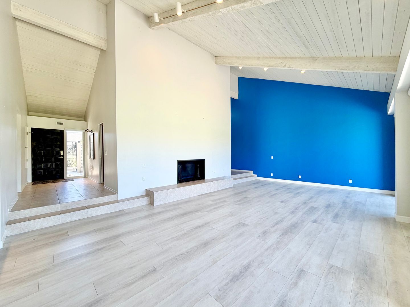 34983 Mission Hills Dr - Rancho Mirage - California - 2 bed, 2 bath rental property