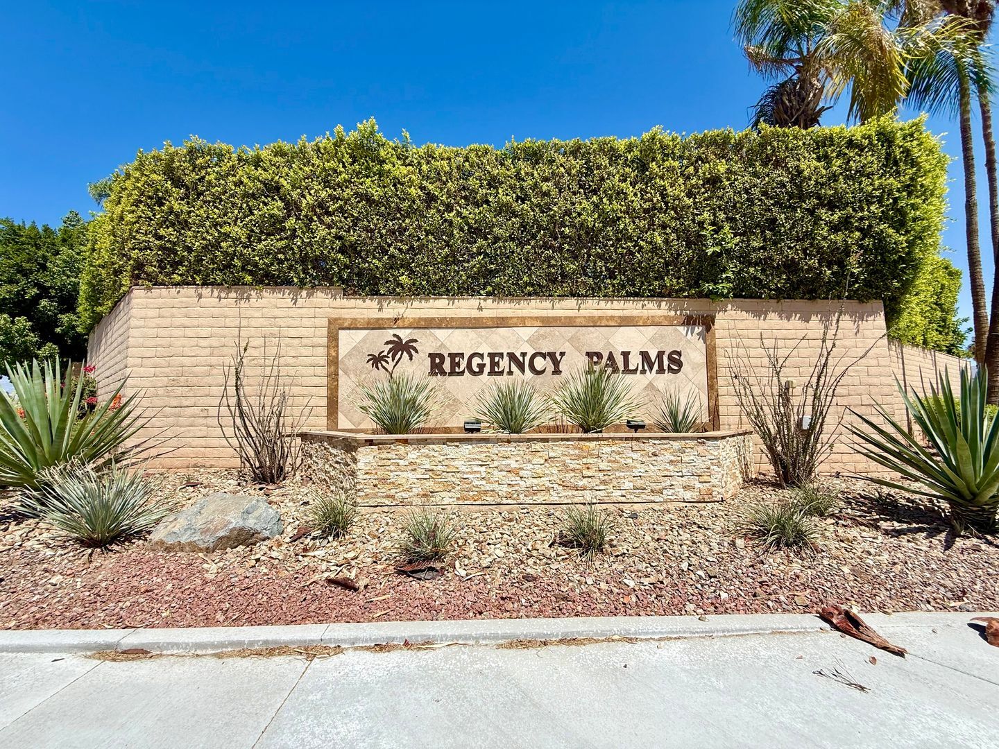 39850 Regency Way - Palm Desert - California - 2 bed, 2 bath rental property