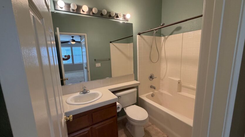 634 Sumner Way UNIT 1 - Oceanside - California - 2 bed, 2 bath rental property