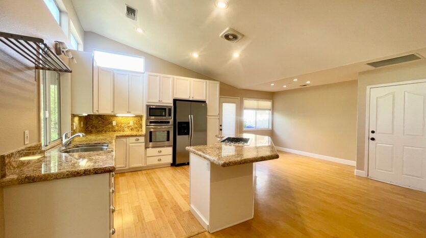 76920 Sheffield Ct. - Palm Desert - California - 3 bed, 2.5 bath rental property