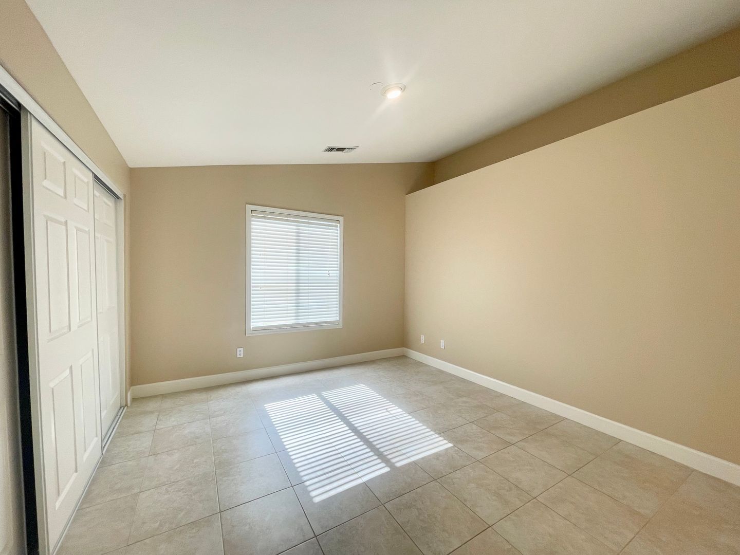 76920 Sheffield Ct. - Palm Desert - California - 3 bed, 2.5 bath rental property