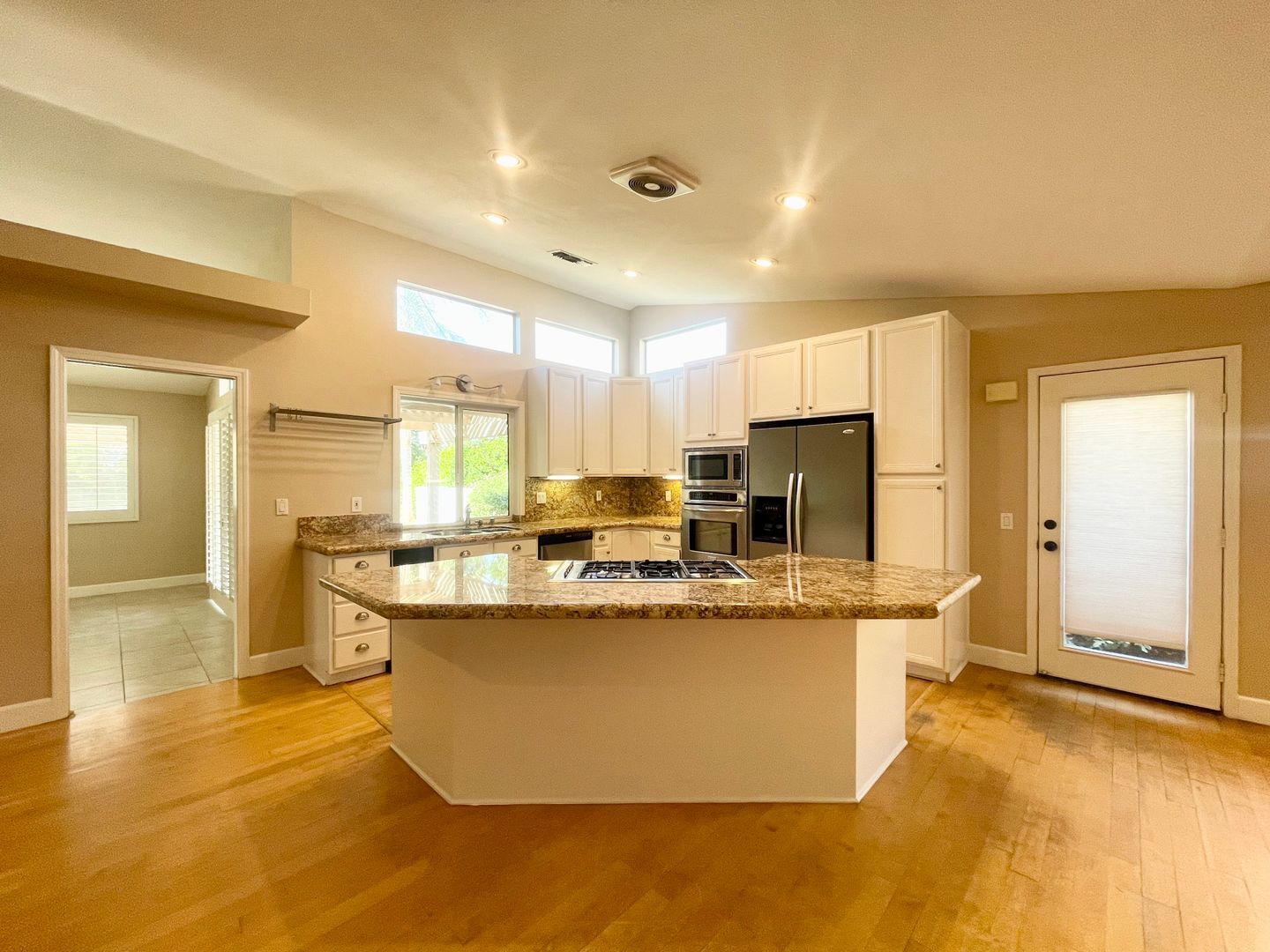 76920 Sheffield Ct. - Palm Desert - California - 3 bed, 2.5 bath rental property
