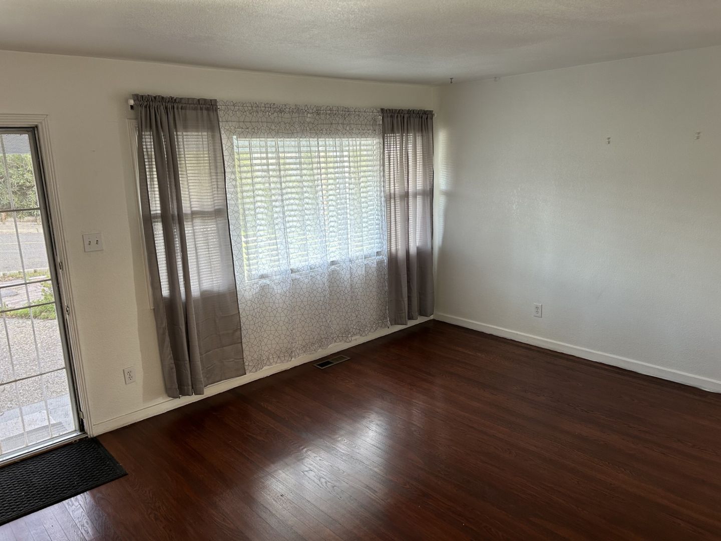 1229 Maple Ave - Vallejo - California - 3 bed, 2 bath rental property