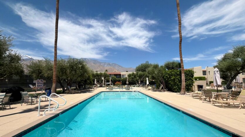 1407 N Sunrise Way Unit 18 - Palm Springs - California - 1 bed, 1 bath rental property