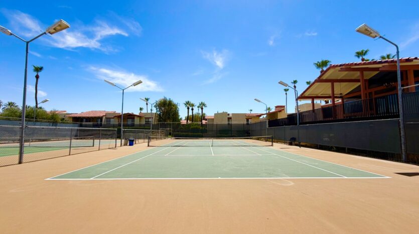 1407 N Sunrise Way Unit 18 - Palm Springs - California - 1 bed, 1 bath rental property