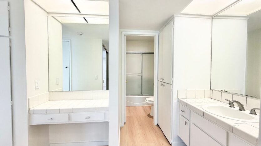 1407 N Sunrise Way Unit 18 - Palm Springs - California - 1 bed, 1 bath rental property