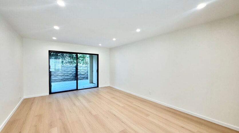 1407 N Sunrise Way Unit 18 - Palm Springs - California - 1 bed, 1 bath rental property