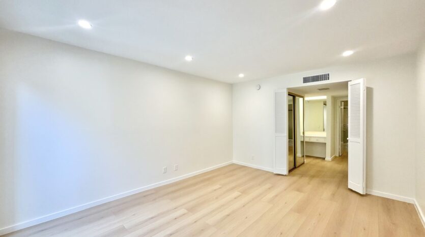 1407 N Sunrise Way Unit 18 - Palm Springs - California - 1 bed, 1 bath rental property