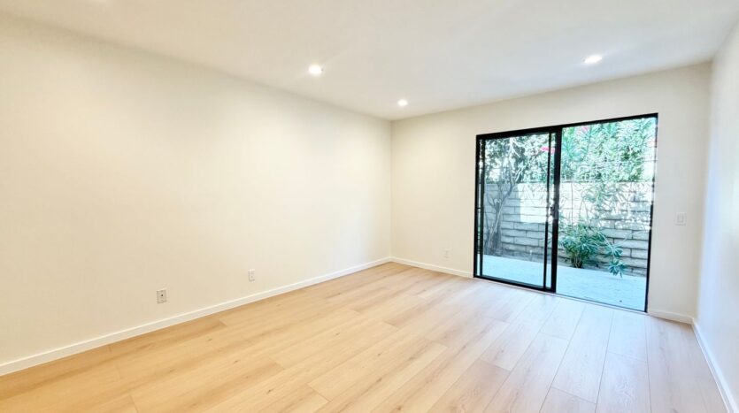 1407 N Sunrise Way Unit 18 - Palm Springs - California - 1 bed, 1 bath rental property