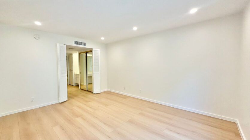1407 N Sunrise Way Unit 18 - Palm Springs - California - 1 bed, 1 bath rental property