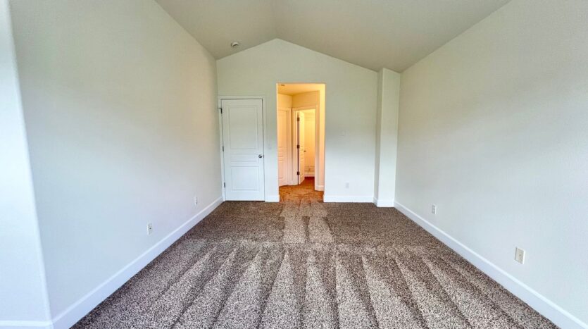 16775 NE Halsey St. - Portland - Oregon - 2 bed, 1.5 bath rental property