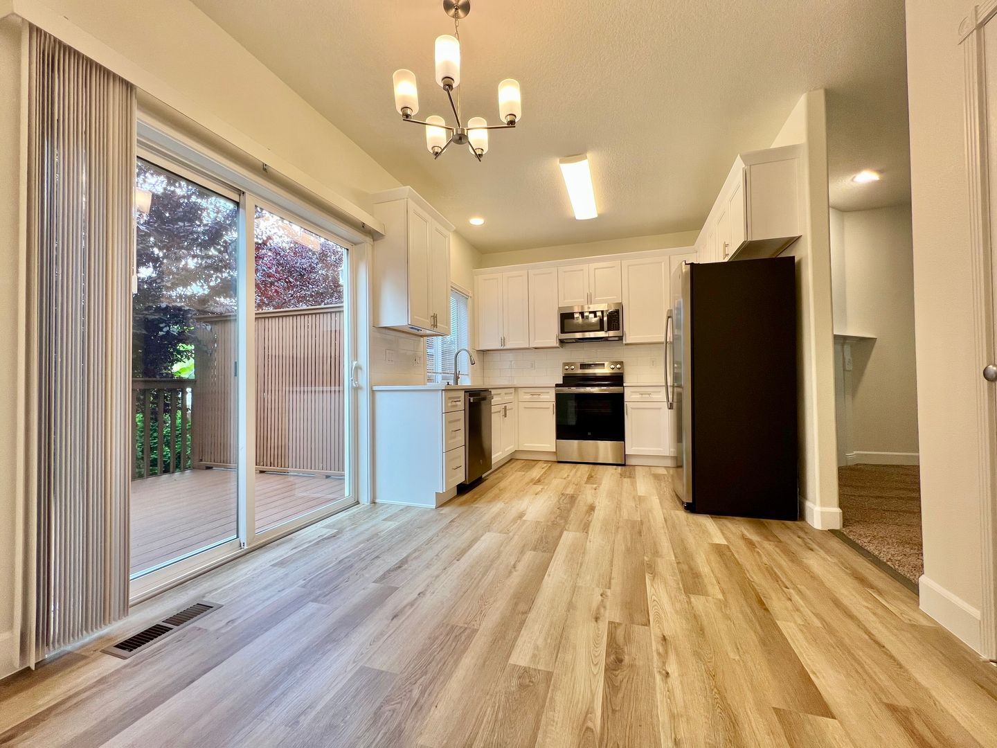 16775 NE Halsey St. - Portland - Oregon - 2 bed, 1.5 bath rental property
