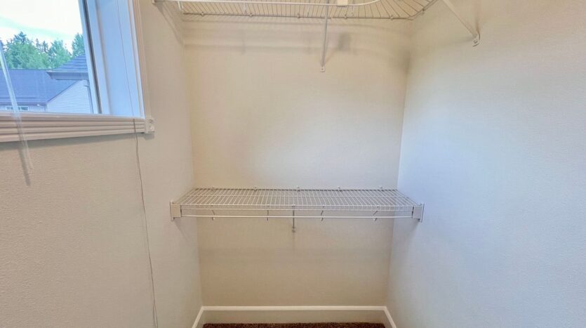 16775 NE Halsey St. - Portland - Oregon - 2 bed, 1.5 bath rental property