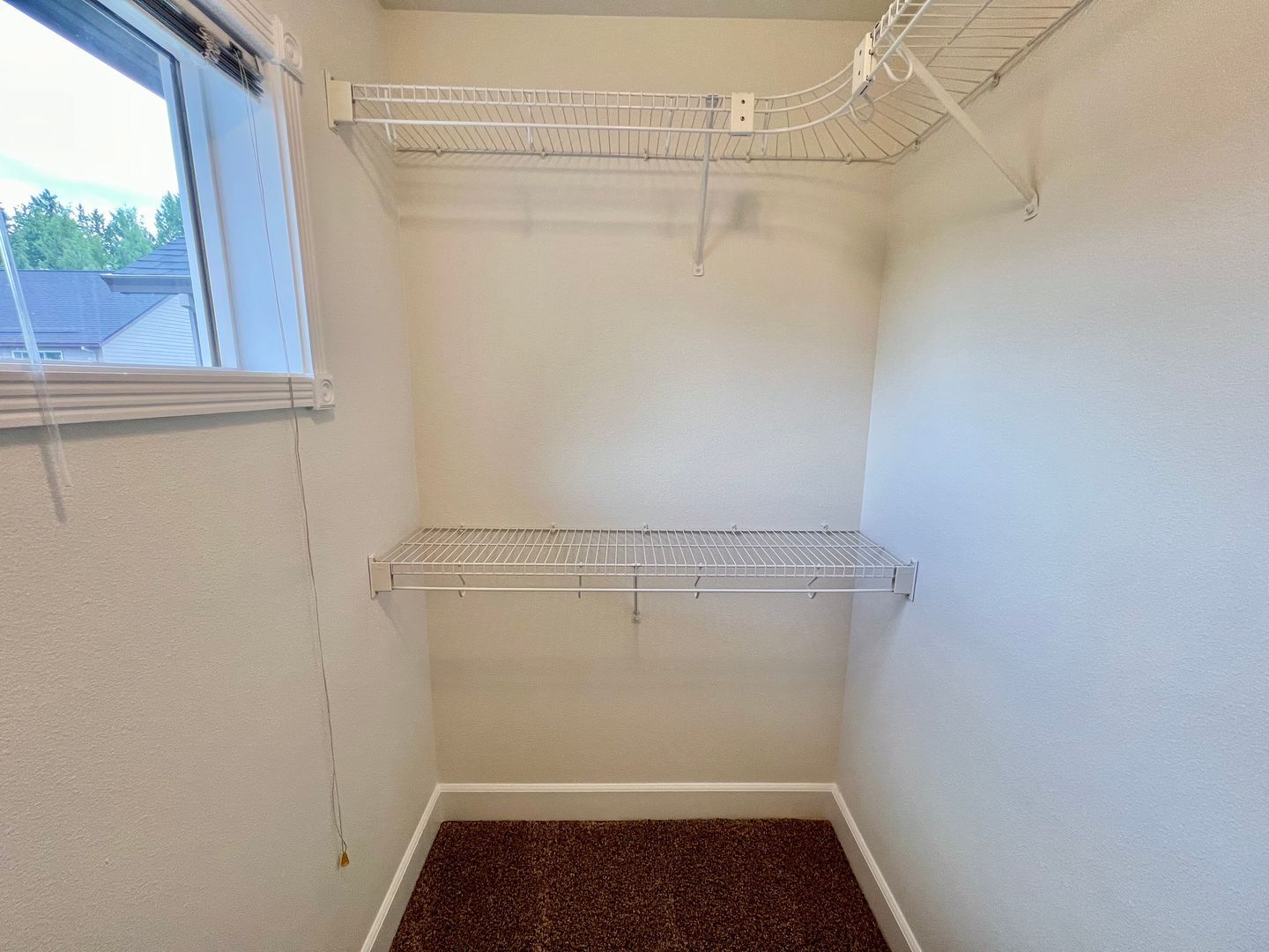 16775 NE Halsey St. - Portland - Oregon - 2 bed, 1.5 bath rental property