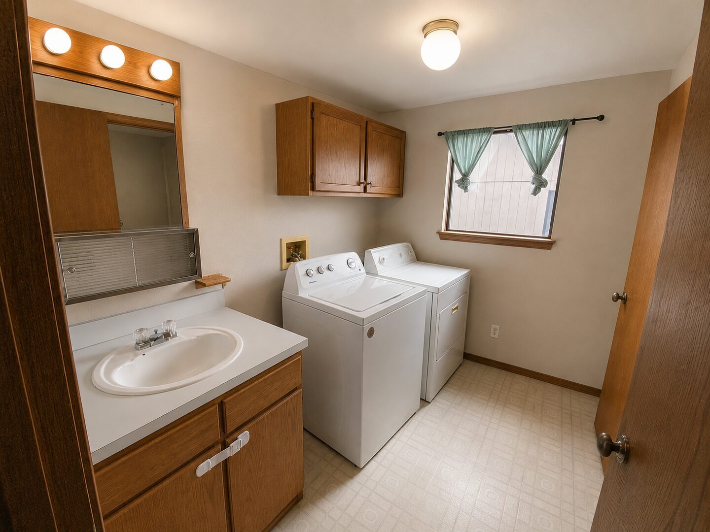 1822 74th St Ct E - Tacoma - Washington - 2 bed, 1.5 bath rental property