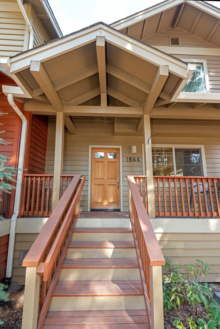 1844 NW Shevlin Park Rd - Bend - Oregon - 2 bed, 2.5 bath rental property