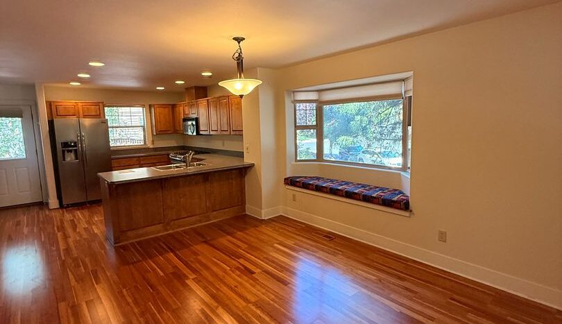 1844 NW Shevlin Park Rd - Bend - Oregon - 2 bed, 2.5 bath rental property