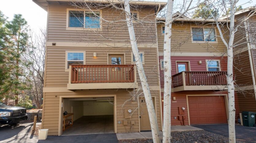 1844 NW Shevlin Park Rd - Bend - Oregon - 2 bed, 2.5 bath rental property