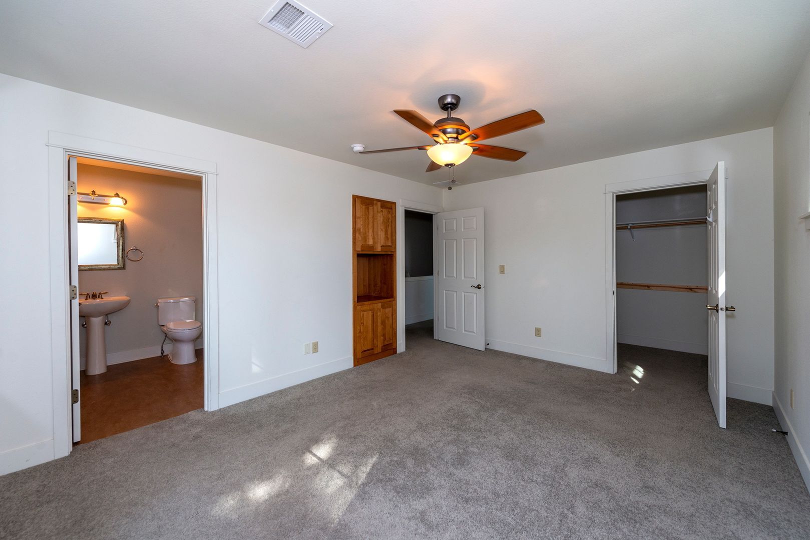 1844 NW Shevlin Park Rd - Bend - Oregon - 2 bed, 2.5 bath rental property