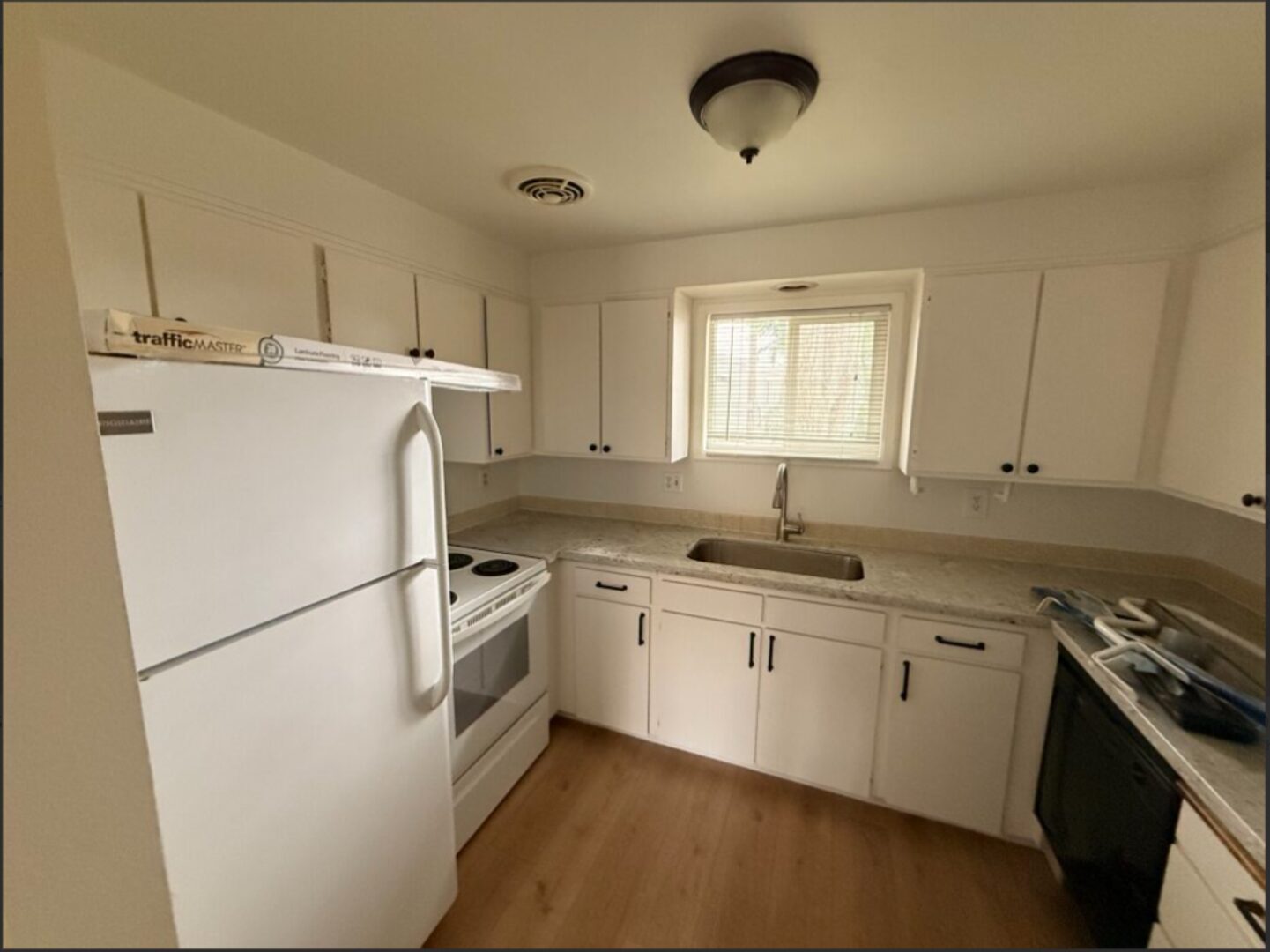 215 NW Canal Blvd - #6 - Redmond - Oregon - 2 bed, 1 bath rental property