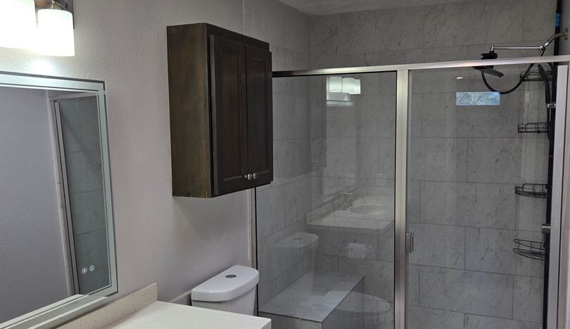 411 Manzano Unit A (Upstairs) - Albuquerque - New Mexico - 2 bed, 1 bath rental property