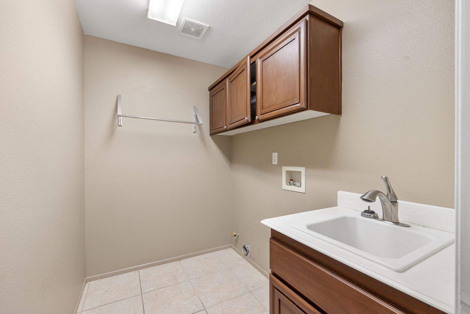 43755 Milan Court - La Quinta - California - 3 bed, 2 bath rental property