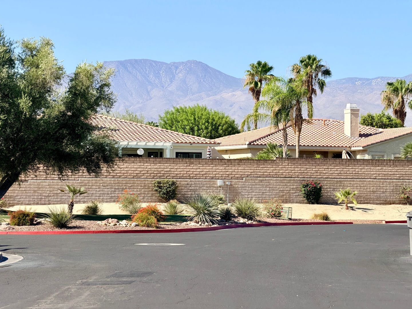 44380 E Sundown Crest Dr - La Quinta - California - 2 bed, 2 bath rental property