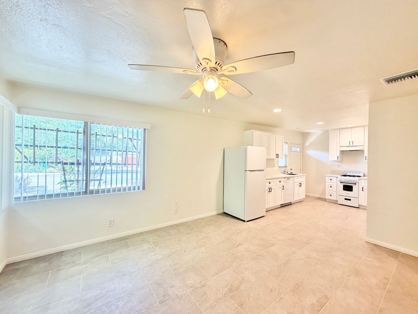 579 S Highland Drive - 10 - Palm Springs - California - 1 bath rental property